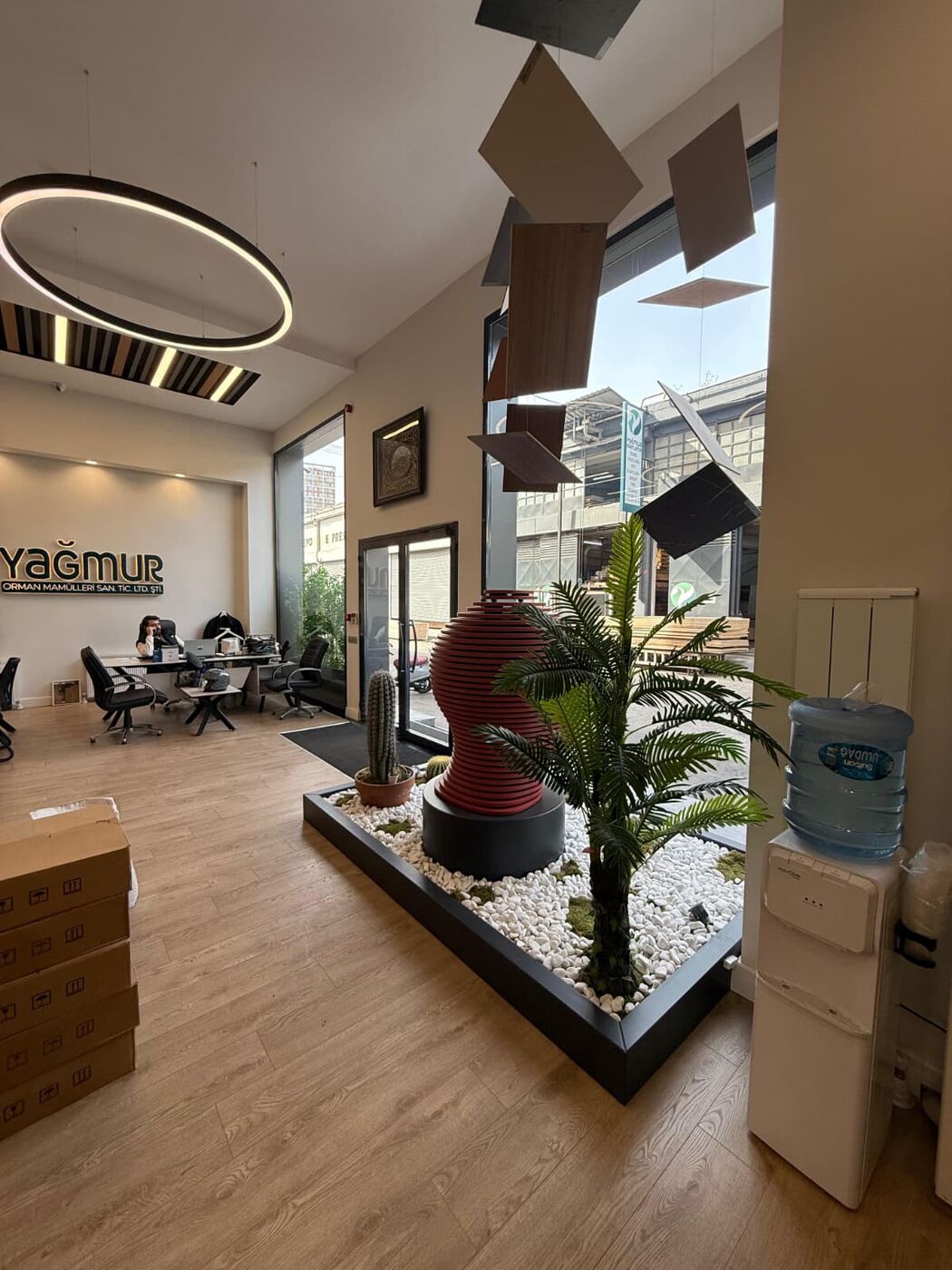 Showroom girişimiz